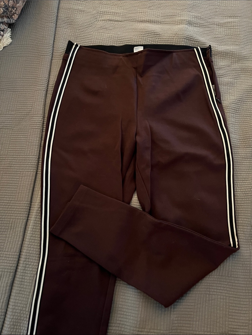 GAP Women's Deep Brown Crewneck Top